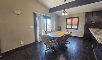 1507 Squire Ln, Aberdeen, SD 57401