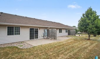 410 N 9th Ave, Brandon, SD 57005
