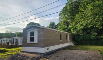 41 Audrey Ln, Bennington, VT 05201