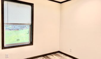 389 Tulip Ln E, Altoona, WI 54720