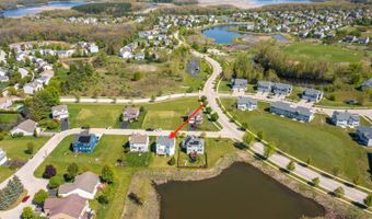 1094 Holly Dr, Antioch, IL 60002