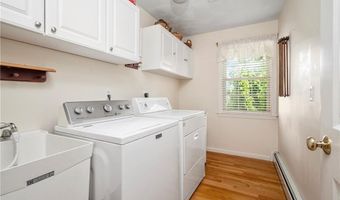 2985 Mendon Rd, Cumberland, RI 02864