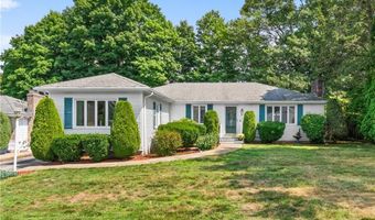 71 Hawthorne Pl, North Providence, RI 02904