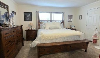 64 Horseshoe Rd, Autryville, NC 28318