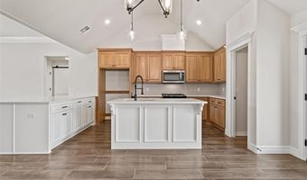 5818 Brandon Ct, Bartlesville, OK 74006