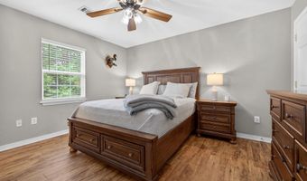 13 Foxwood St, Arkadelphia, AR 71923