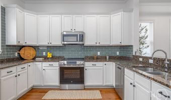 316 E 31 St, Savannah, GA 31401