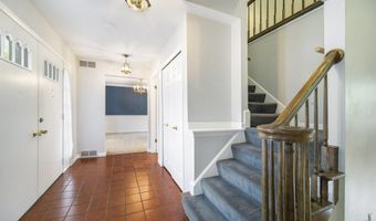 2225 Tilsby Ct, Ann Arbor, MI 48103