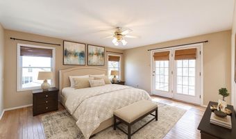 707 Bitterfield Dr, Ballwin, MO 63011