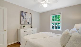 7107 COVENTRY Rd, Alexandria, VA 22306