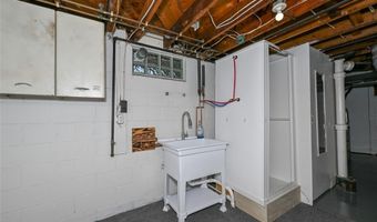 41 W Woodsdale Ave, Akron, OH 44301