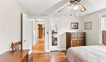 48 Fairway Dr, Cranston, RI 02920