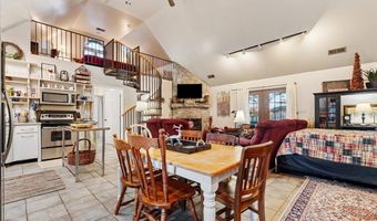1670-1694 Church St, Appomattox, VA 24522