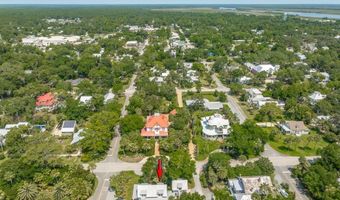 19 11th St, Apalachicola, FL 32320