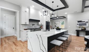 1106 Brookhurst Dr, Charlotte, NC 28205
