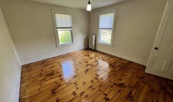 986 S East St #A, Amherst, MA 01002