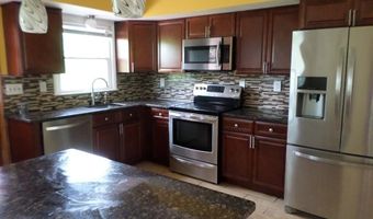 7 Craigmore Rd, Bloomfield, CT 06002