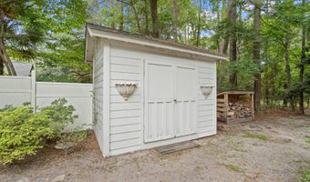 60 Thomas Sumter St, Beaufort, SC 29907