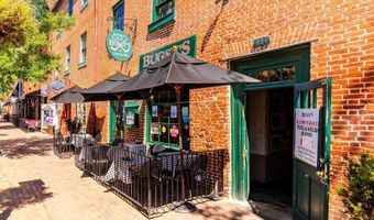 1857 POTOMAC GREENS Dr, Alexandria, VA 22314