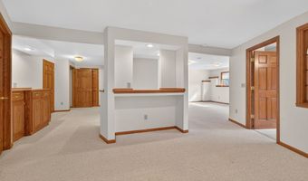 W2313 ST GERMAINE Court, Appleton, WI 54915