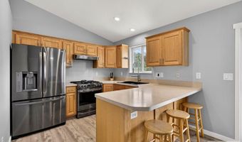 1409 S Ridgewood Dr, Ammon, ID 83406