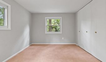 8504 CANTERBURY Dr, Annandale, VA 22003