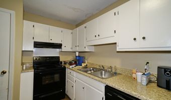 607 Eugemar Dr, Albany, GA 31707