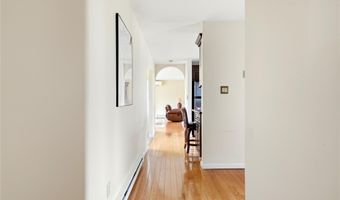 88 Central Ave, Amityville, NY 11701