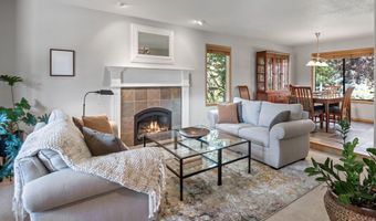 62824 Loma Vista Dr, Bend, OR 97701