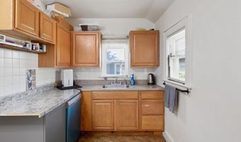 41 Wakemore St, Darien, CT 06820