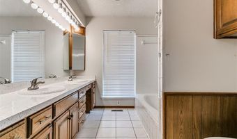 3104 N Pinecrest Dr, Bethany, OK 73008