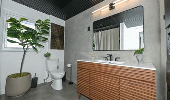 1033 Herberich Ave, Akron, OH 44301