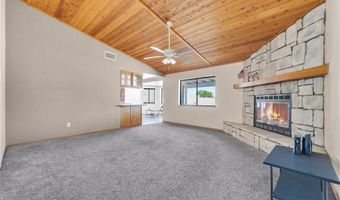 16635 Wintun Rd, Apple Valley, CA 92307