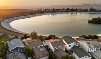 6923 E Shorecrest Dr, Anaheim, CA 92807
