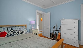 123 Carroll Ave, Newport, RI 02840