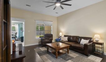 345 Meadow Creek Dr, Benton, AR 72015