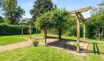 531 Thomaston St, Barnesville, GA 30204