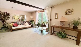 33 MaryAnn Dr, Exeter, RI 02822