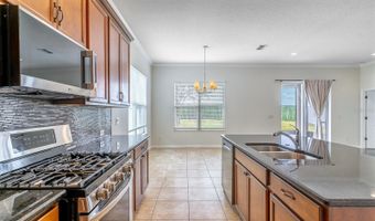 962 GRAND HILLTOP Dr, Apopka, FL 32703