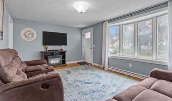 16 Flynn Ave, Cranston, RI 02920