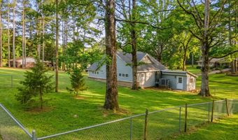 319 Rogers Ave, Bruce, MS 38915