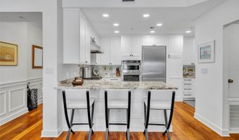 2305 EDGEWATER Dr 1602, Orlando, FL 32804