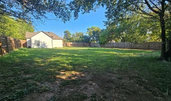 202 S Trappier St, Alvord, TX 76225