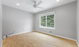 15 Brentwood Dr, Bayville, NJ 08721