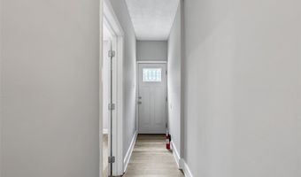 2307 Mission St, Airville, PA 15203