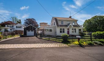 9 First Ave, Branford, CT 06405