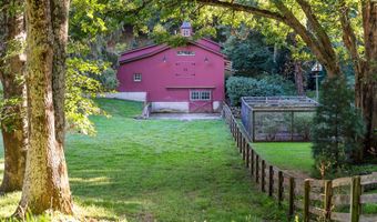 6 Pine Hill Rd, Burlington, CT 06013