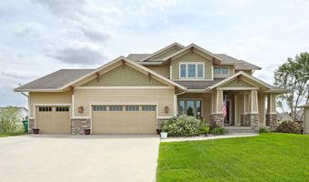 422 Stonegate Ct SW, Altoona, IA 50009