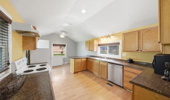 912 Greene St, Adel, IA 50003