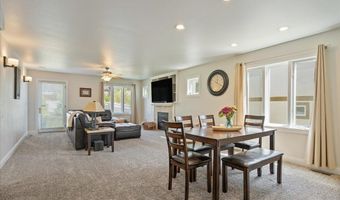 7119 LEGACY Pkwy, Cheyenne, WY 82009